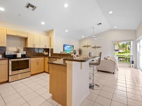 1110 Fairfax Ln, Weston FL 33326