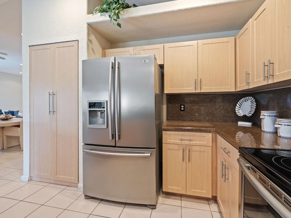 1110 Fairfax Ln, Weston FL 33326