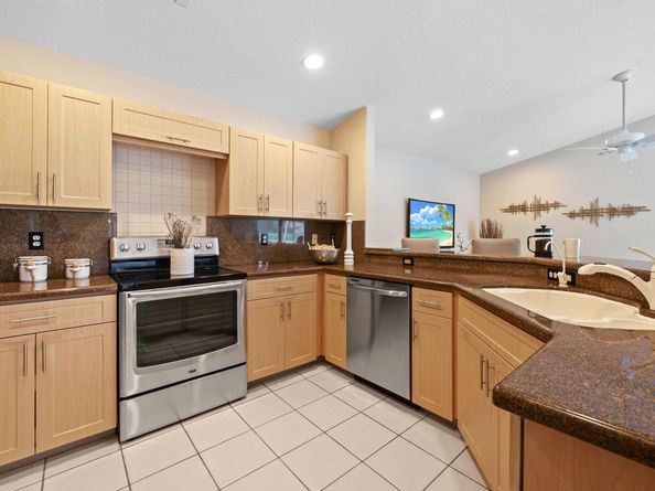 1110 Fairfax Ln, Weston FL 33326