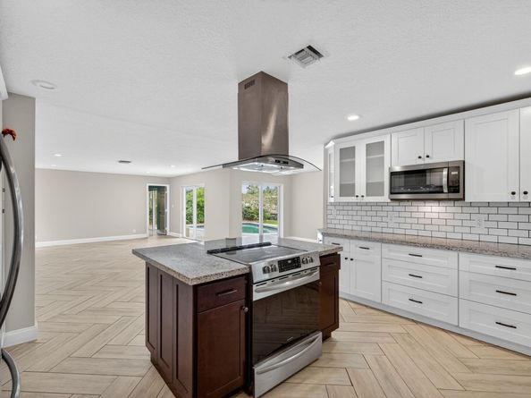 1460 NE 57th Ct, Fort Lauderdale FL 33334