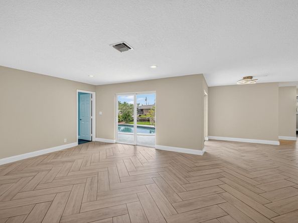 1460 NE 57th Ct, Fort Lauderdale FL 33334