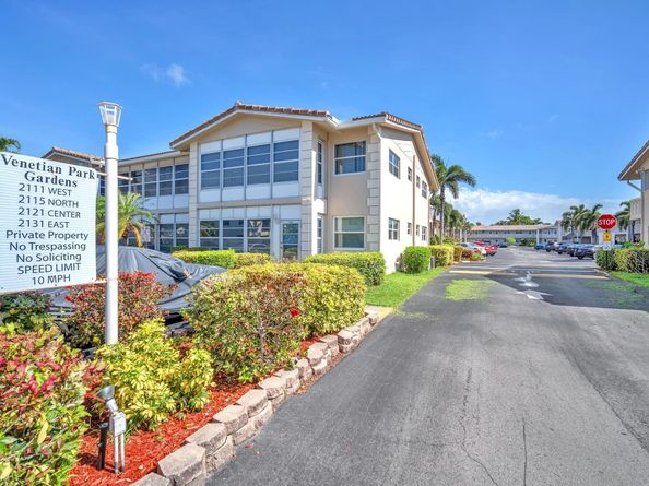 2131 NE 42nd Ct 104e, Lighthouse Point FL 33064