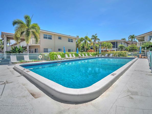 2131 NE 42nd Ct 104e, Lighthouse Point FL 33064