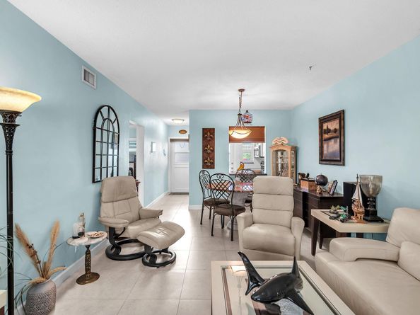 2131 NE 42nd Ct 104e, Lighthouse Point FL 33064