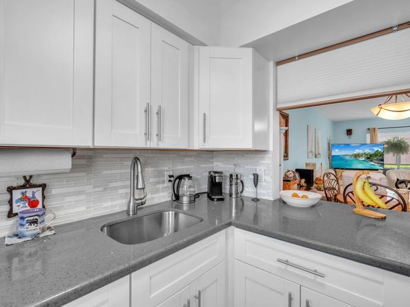 2131 NE 42nd Ct 104e, Lighthouse Point FL 33064