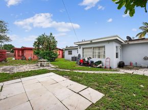 2341 NW 12th Court, Pompano Beach FL 33069