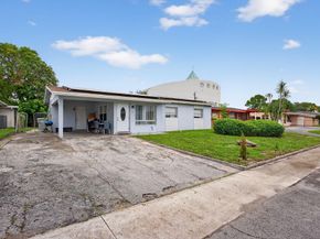 2341 NW 12th Court, Pompano Beach FL 33069