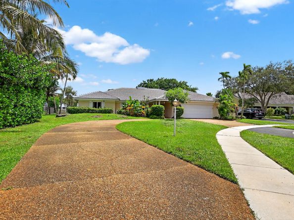 6938 S Grande Drive, Boca Raton FL 33433