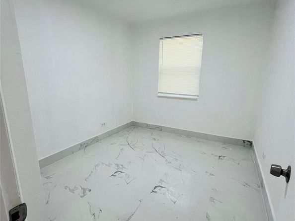 525 NW 22nd Ave, Fort Lauderdale FL 33311