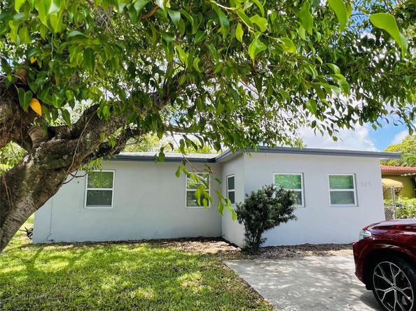 525 NW 22nd Ave, Fort Lauderdale FL 33311
