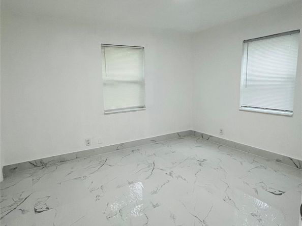 525 NW 22nd Ave, Fort Lauderdale FL 33311