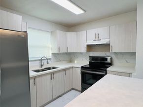 525 NW 22nd Ave, Fort Lauderdale FL 33311