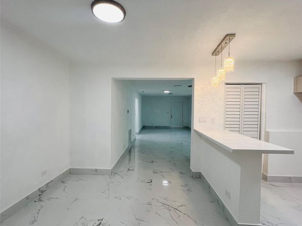 525 NW 22nd Ave, Fort Lauderdale FL 33311