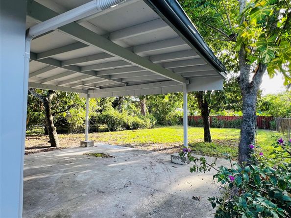 525 NW 22nd Ave, Fort Lauderdale FL 33311