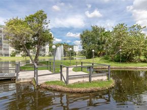 2320 S Cypress Bend Dr 106, Pompano Beach FL 33069