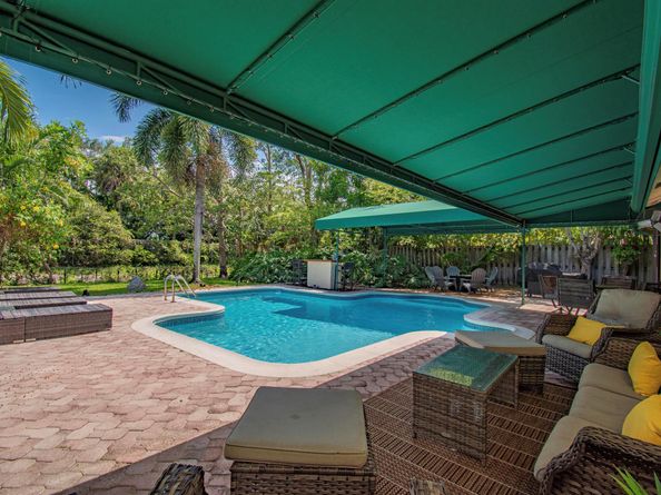 6711 NW 26th Avenue, Fort Lauderdale FL 33309