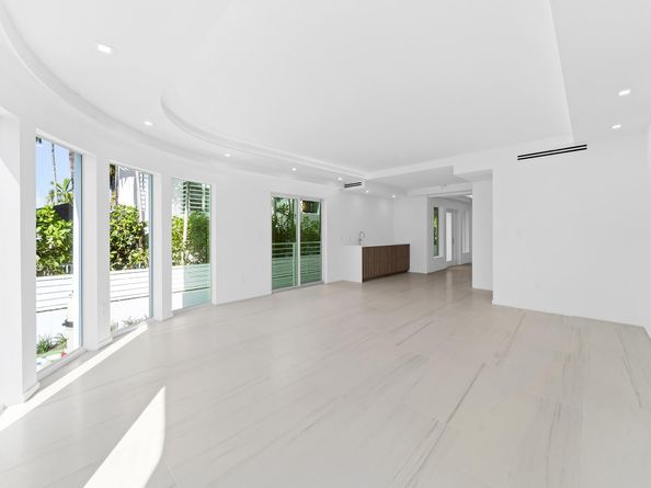 423 Hendricks Isle, Fort Lauderdale FL 33301