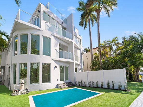 423 Hendricks Isle, Fort Lauderdale FL 33301