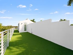 423 Hendricks Isle, Fort Lauderdale FL 33301