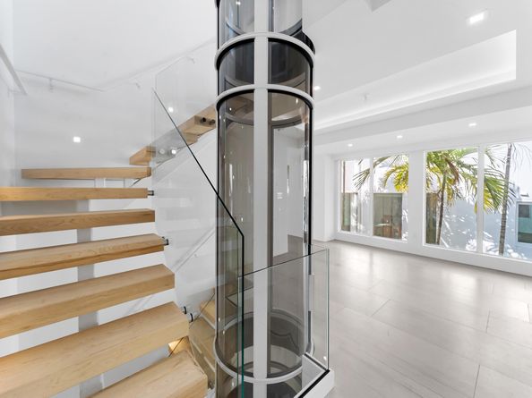 423 Hendricks Isle, Fort Lauderdale FL 33301