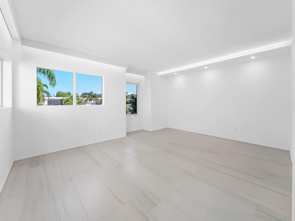 423 Hendricks Isle, Fort Lauderdale FL 33301