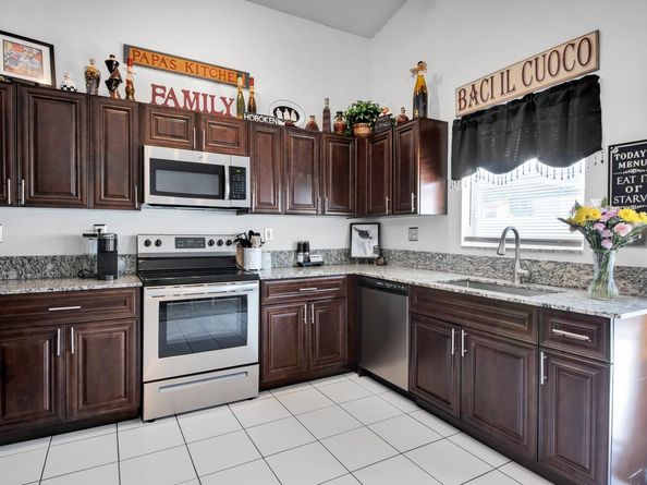 16502 NW 22nd Street, Pembroke Pines FL 33028