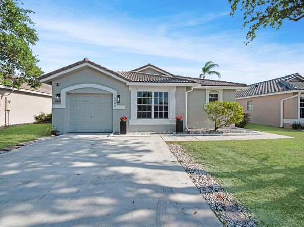 16502 NW 22nd Street, Pembroke Pines FL 33028