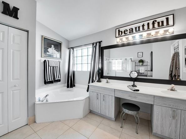 16502 NW 22nd Street, Pembroke Pines FL 33028