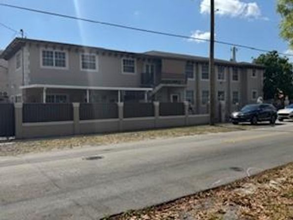 1313 SW 24th Ave, Miami FL 33145