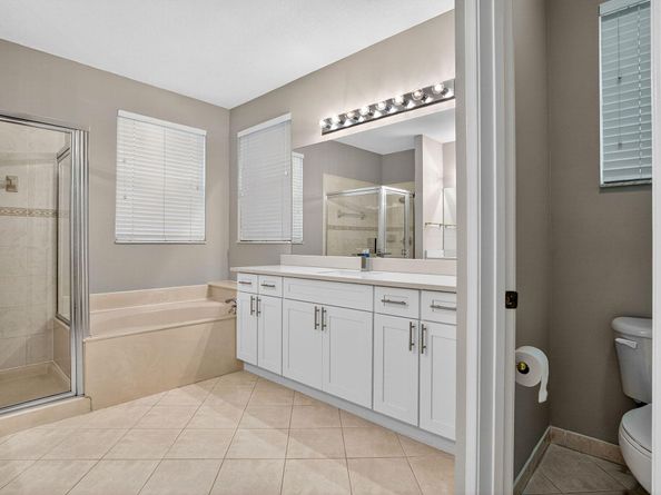1366 Crossbill Court, Weston FL 33327