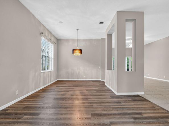 1366 Crossbill Court, Weston FL 33327