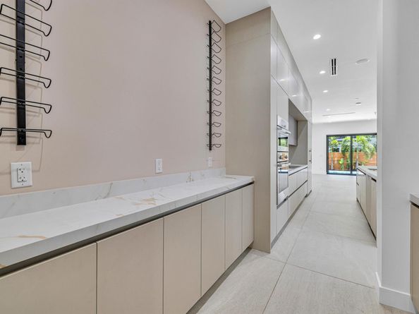 23 SE 12 Avenue B, Fort Lauderdale FL 33301