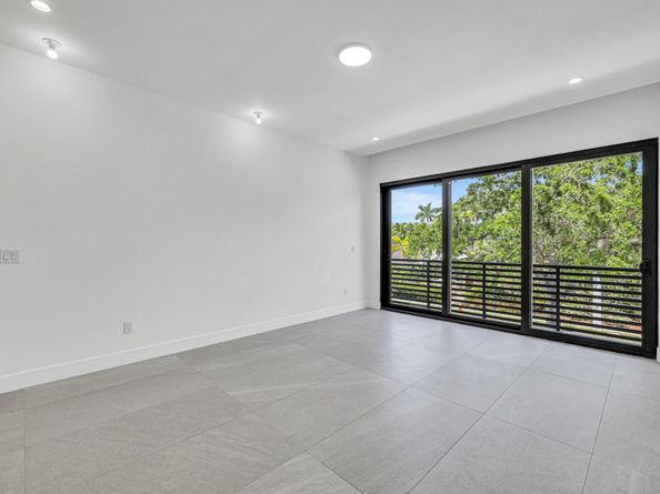 23 SE 12 Avenue B, Fort Lauderdale FL 33301