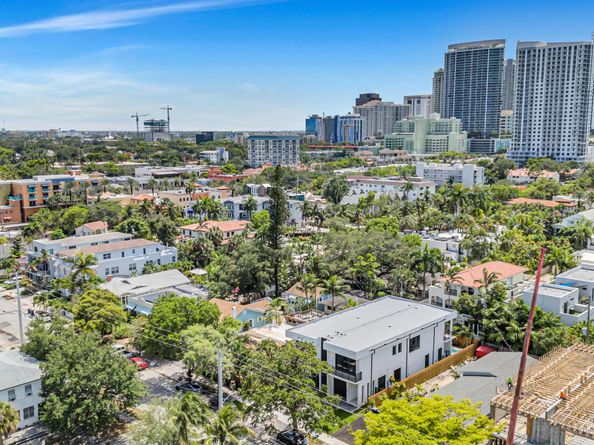 23 SE 12 Avenue B, Fort Lauderdale FL 33301