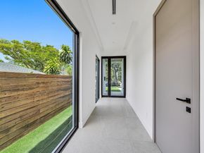 23 SE 12 Avenue B, Fort Lauderdale FL 33301
