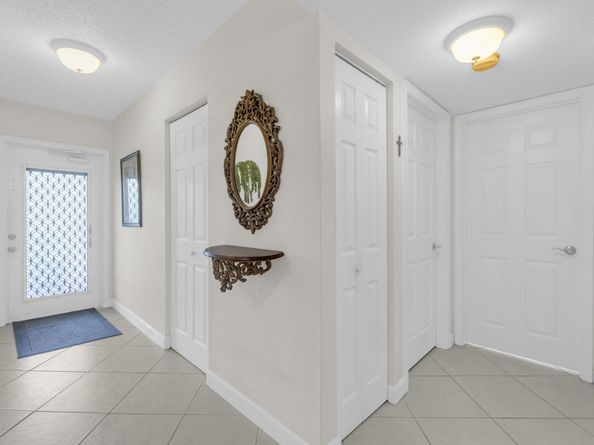 7340 Lake Circle Dr 301, Margate FL 33063