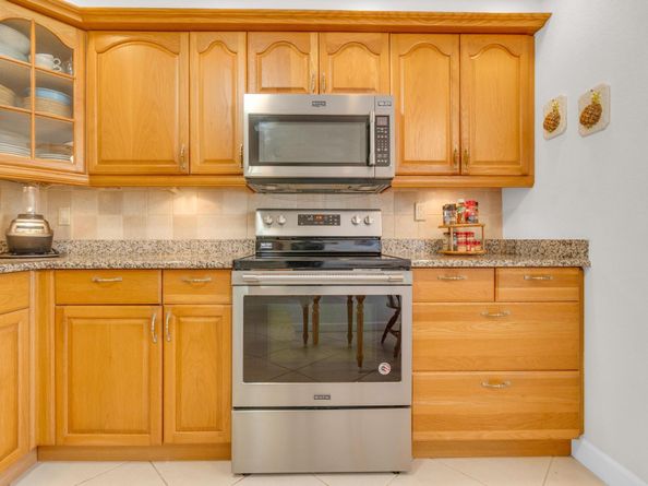 7340 Lake Circle Dr 301, Margate FL 33063