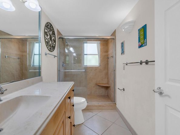 7340 Lake Circle Dr 301, Margate FL 33063