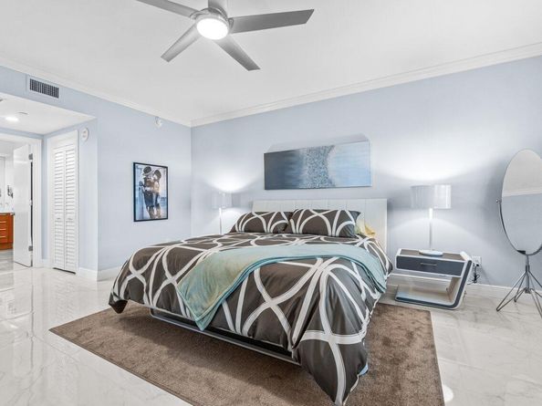 2650 Lake Shore Drive 406, Riviera Beach FL 33404