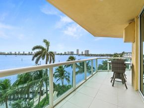 2650 Lake Shore Drive 406, Riviera Beach FL 33404