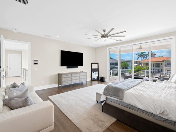 2746 NE 18th St, Fort Lauderdale FL 33305