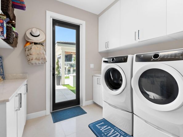 2746 NE 18th St, Fort Lauderdale FL 33305