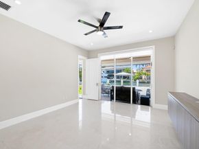 2746 NE 18th St, Fort Lauderdale FL 33305