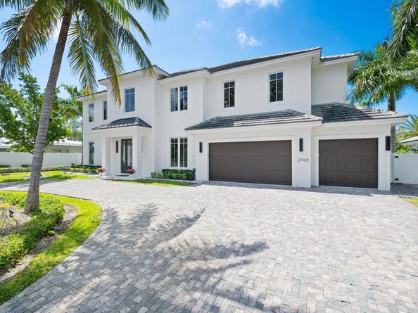 2746 NE 18th St, Fort Lauderdale FL 33305