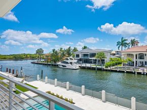 2746 NE 18th St, Fort Lauderdale FL 33305