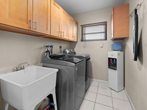 3170 N 36th St, Hollywood FL 33021