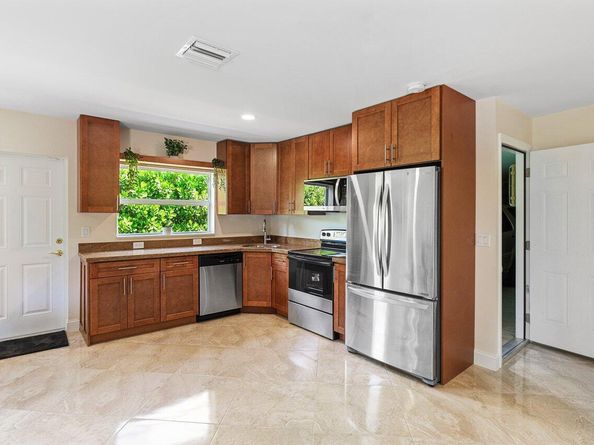 1650 NE 3rd Avenue, Delray Beach FL 33444