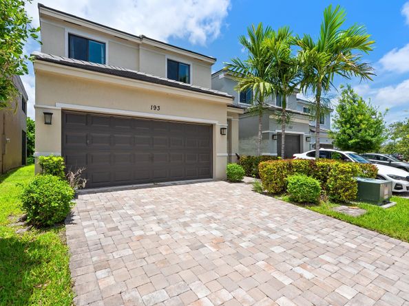 193 NW 36th Ave, Pompano Beach FL 33069