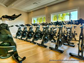 128 Viera Drive, Palm Beach Gardens FL 33418