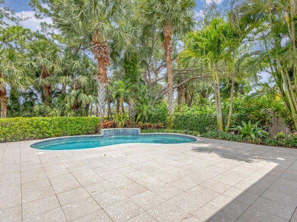 128 Viera Drive, Palm Beach Gardens FL 33418